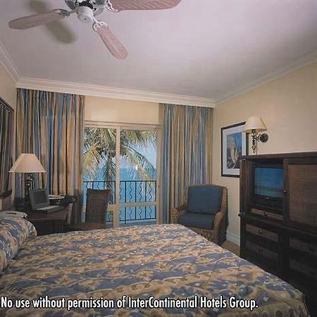Holiday Inn マプト 部屋 写真